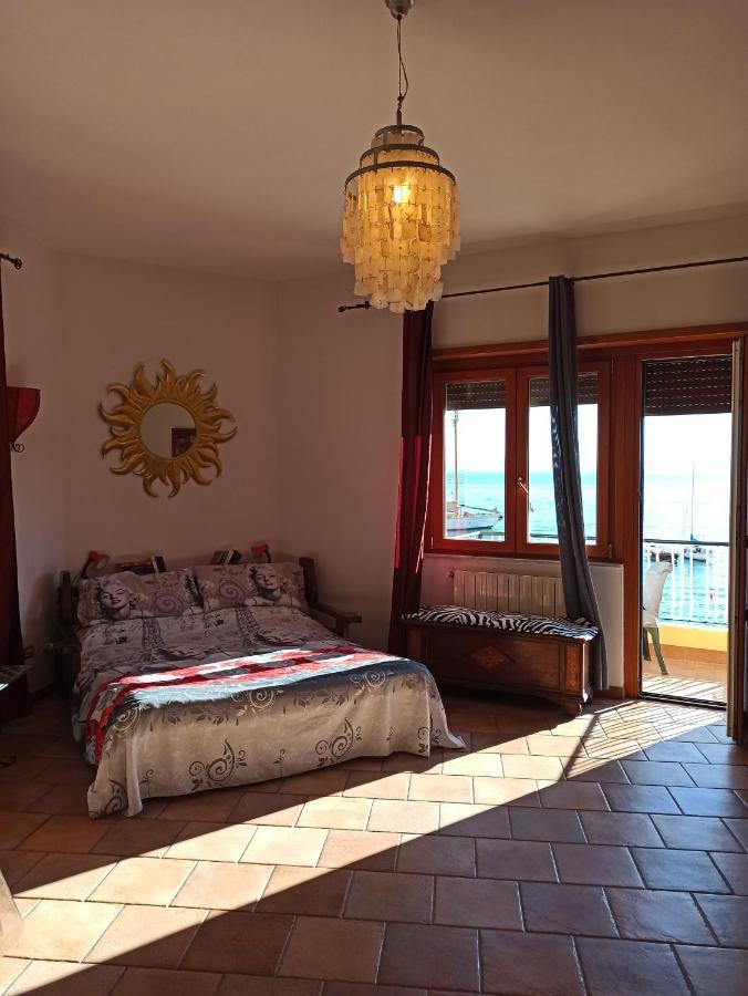 Ampio Monolocale Con Balcone Fronte Mare Villa Porto Santo Stefano  Bagian luar foto