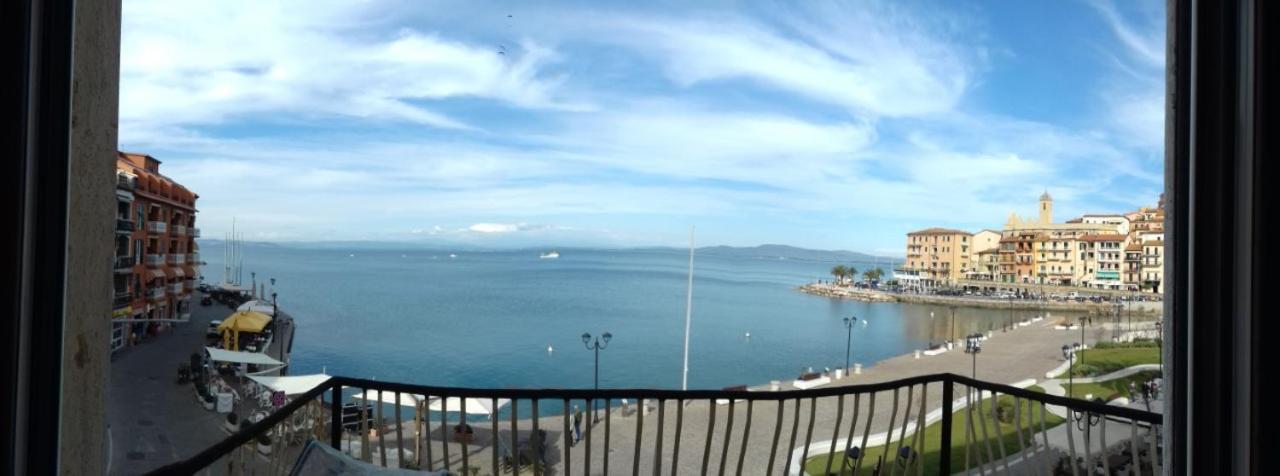 Ampio Monolocale Con Balcone Fronte Mare Villa Porto Santo Stefano  Bagian luar foto